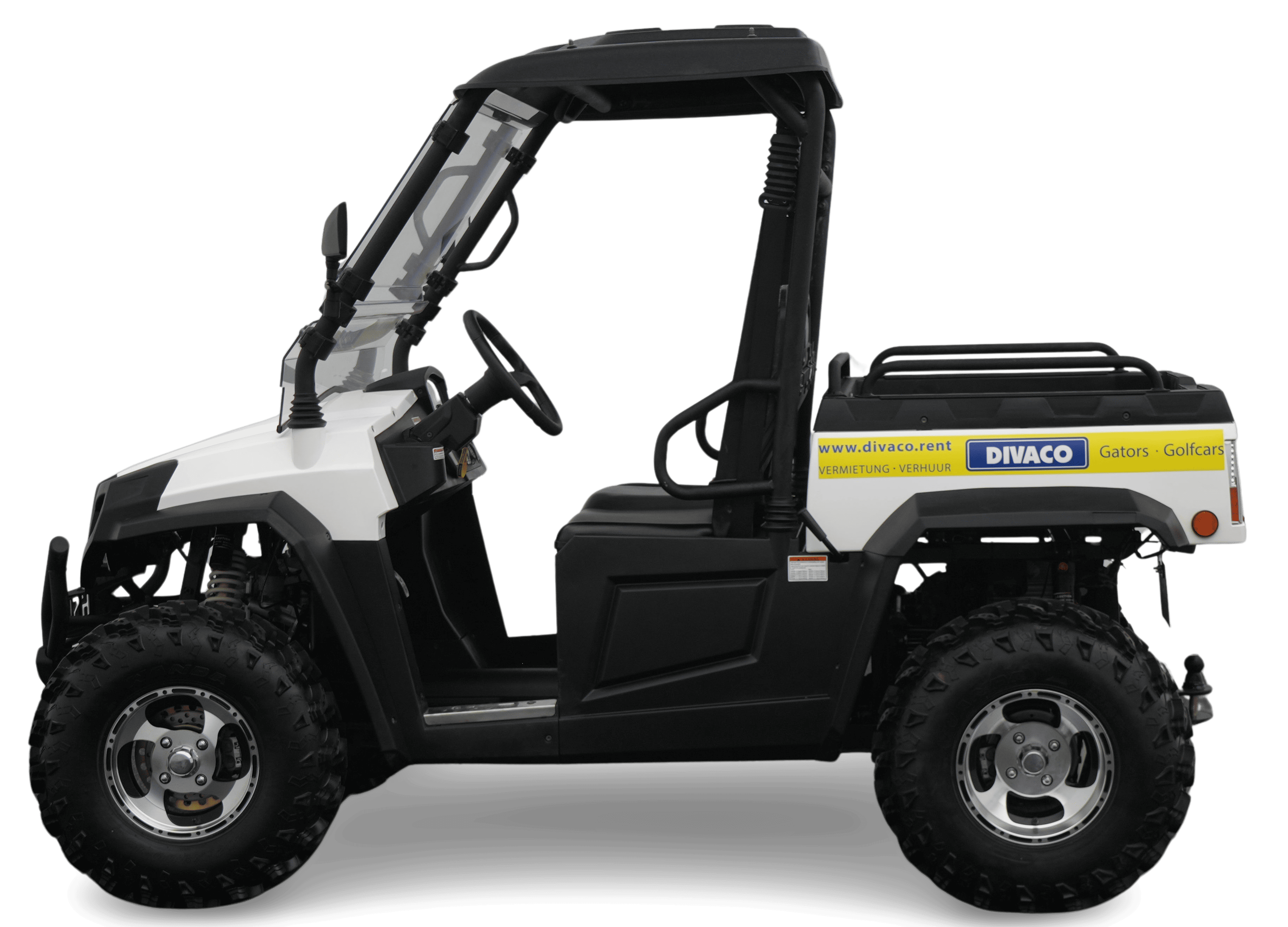 Elektrisch offroad 4x4 werkvoertuig met laadbak en dak op bouwlocatie – gator-huren.nl
